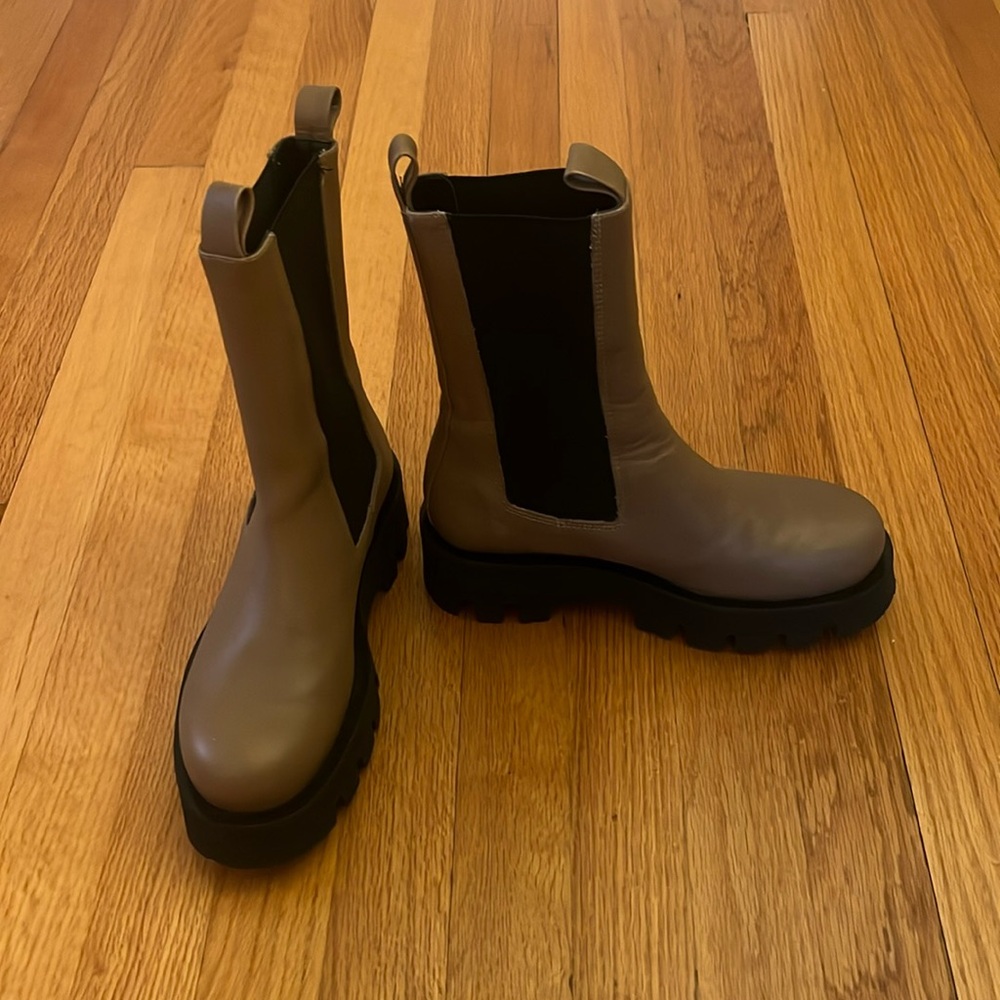 Paloma Barcelo leather chunky boots 36, 7